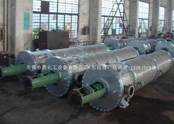 離心式刮板薄膜蒸發(fā)器 刮板薄膜蒸發(fā)器 薄膜蒸發(fā)器 刮板蒸發(fā)器