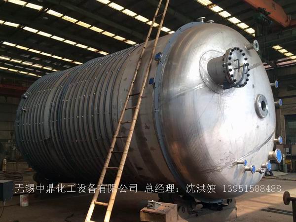 電加熱不銹鋼反應釜和蒸汽加熱反應釜